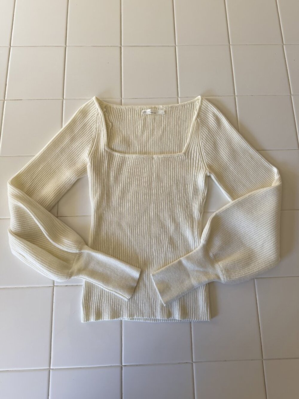 Oak + Fort Ribbed Square Neck Balloon Sleeve Sweater – Cream – Size S